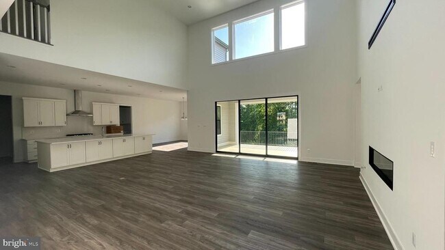 Building Photo - 24827 Yellow Poplar Pl