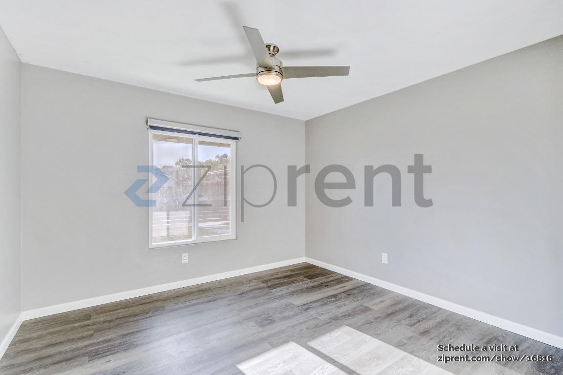 Building Photo - Unit