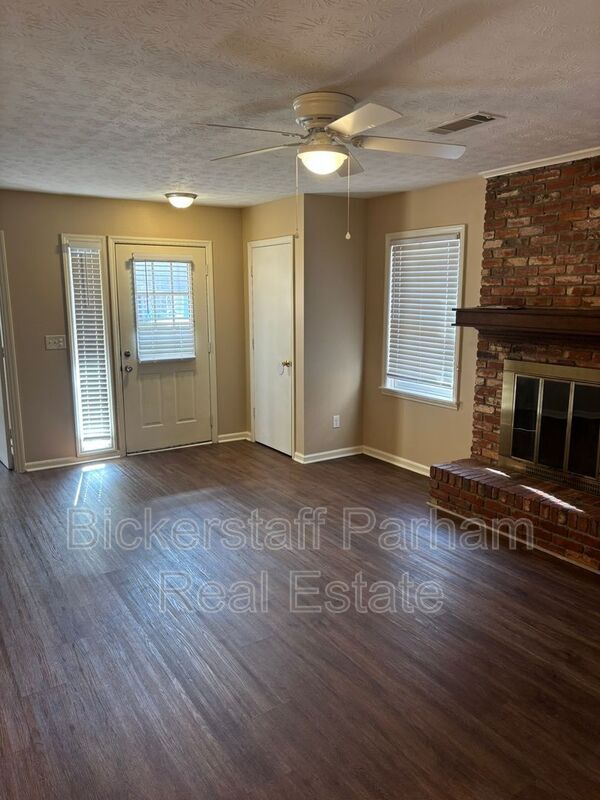 Building Photo - 6313 Olde Towne Dr