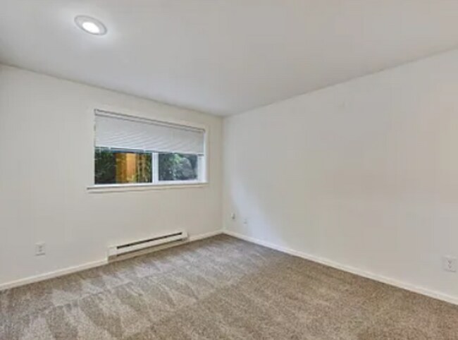 Building Photo - 11227 NE 128th St