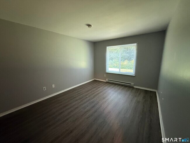 Building Photo - 113 Candlewood Dr