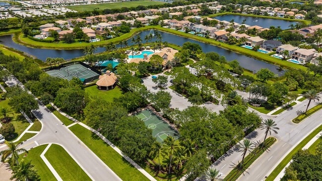 Building Photo - 8882 Hidden Acres Dr