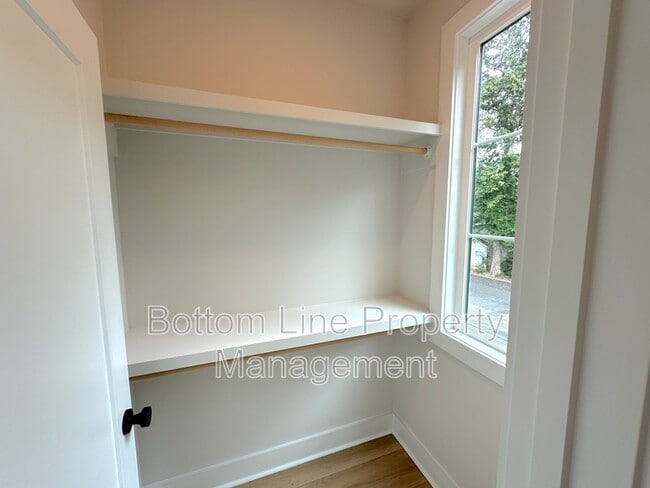 Building Photo - 1354 Briar Creek Rd