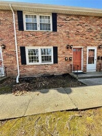 Building Photo - 114 S Washington St