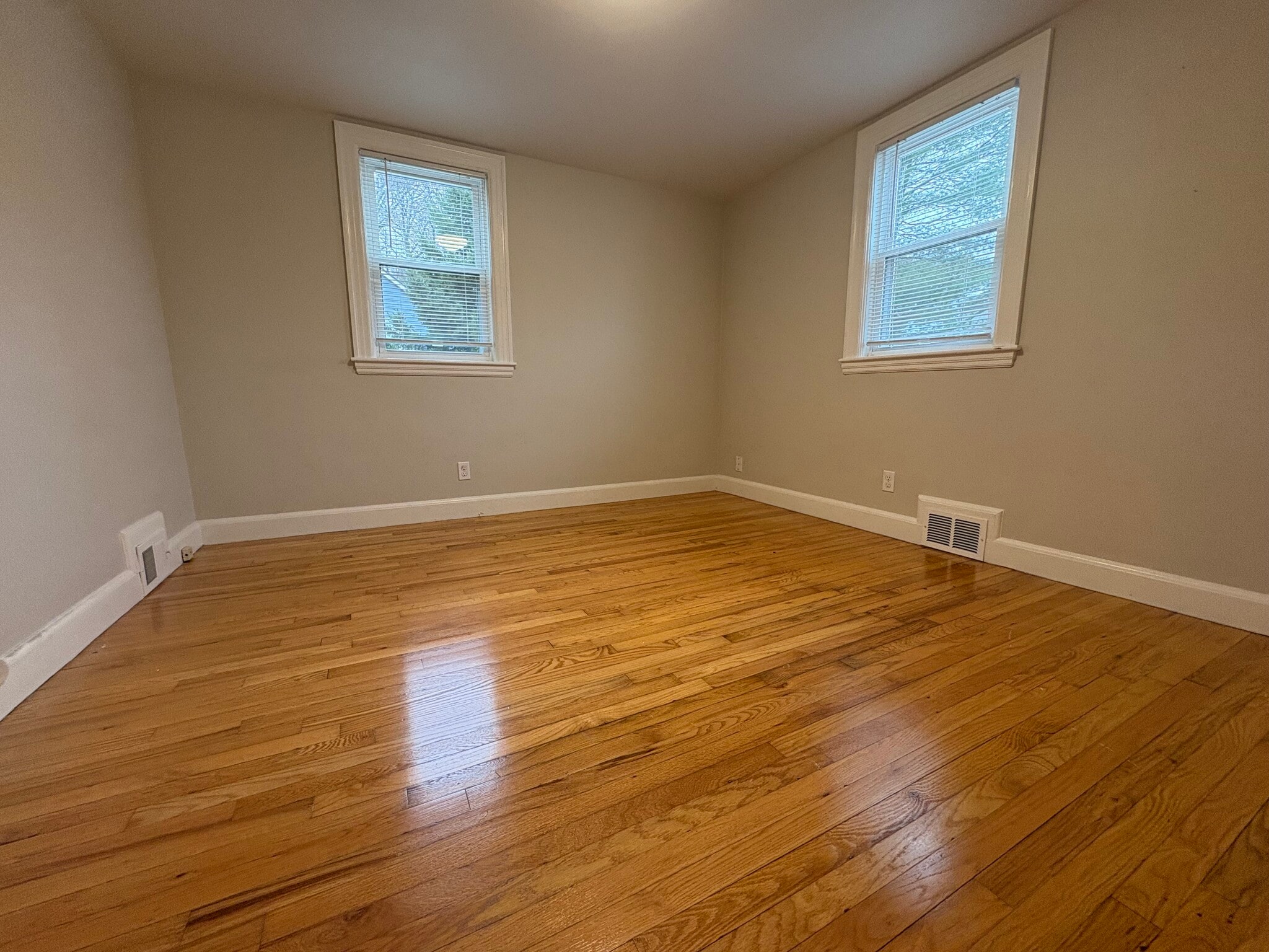 Building Photo - 41 Margaret Rd