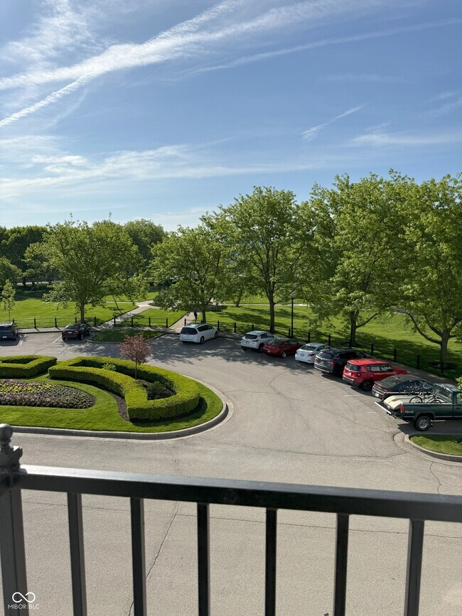Building Photo - 12880 University,Unit 3b Crescent