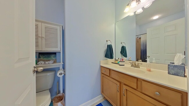 Building Photo - 858 Solimar Way