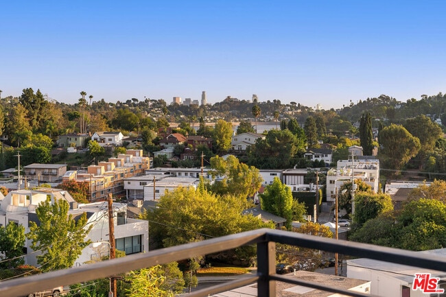 Building Photo - 2915 Avenel Terrace
