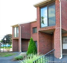 Building Photo - 279 Redstone Hill