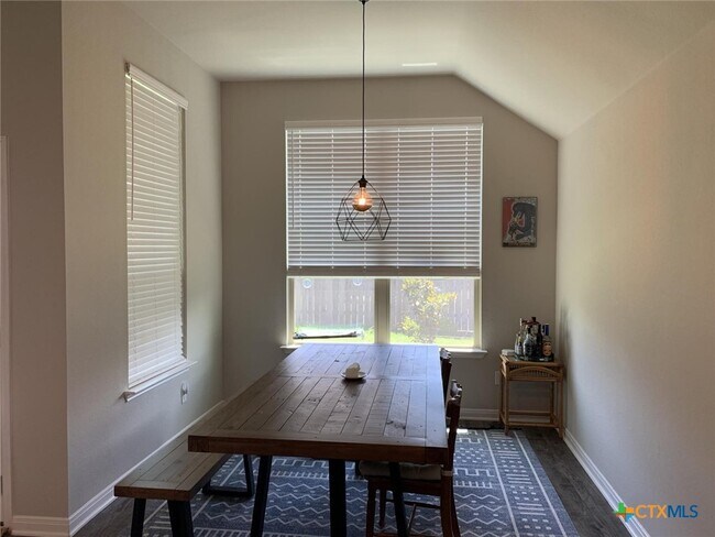 Building Photo - 1311 Kiskadee Branch Dr