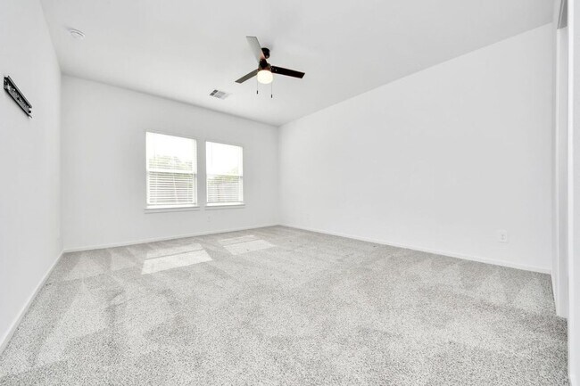 Building Photo - 13517 Heritage Mdw Ln