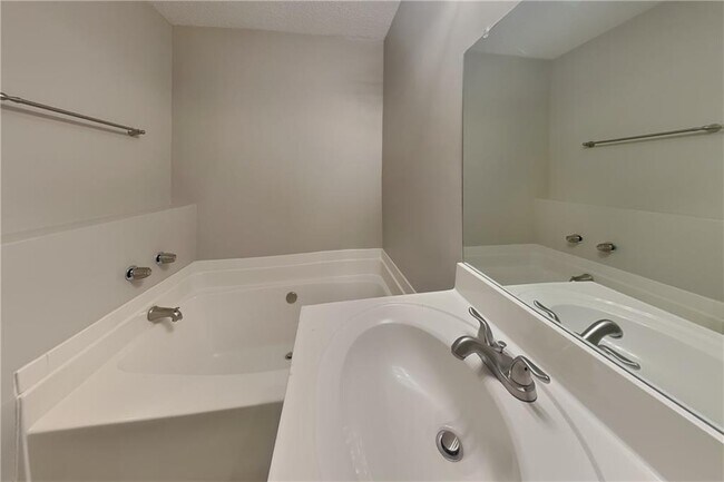 Building Photo - 2701 Winky Bluff