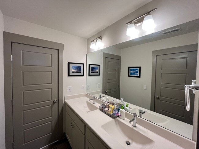 Building Photo - **OFFERING WAIVED APPLICATION FEES & $150 ...