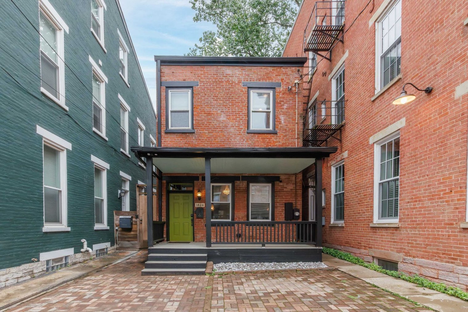 Building Photo - 1624 Walnut St