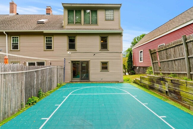 Building Photo - 35 Merrimac St