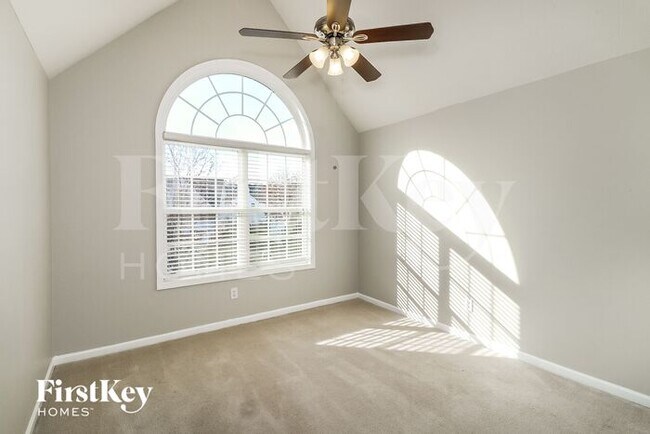 Building Photo - 117 River Pass Ct NE