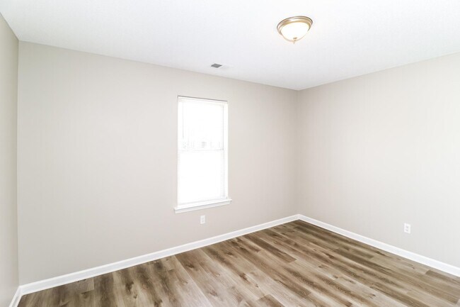 Building Photo - 1021 Crayton Ridge Dr
