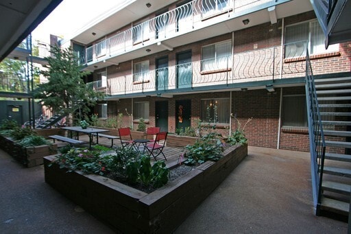 Interior Photo - The Flats on Quebec