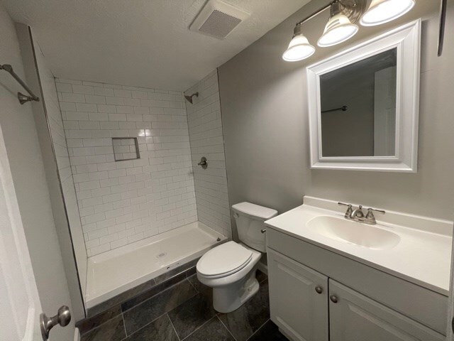 Building Photo - 212 W Buena Vista Ave.