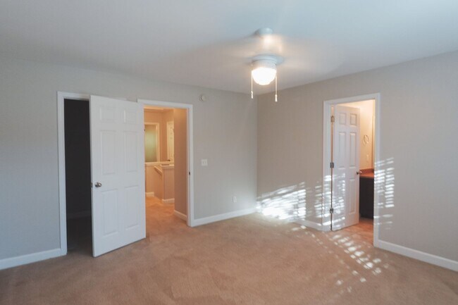 Building Photo - Coming Available!