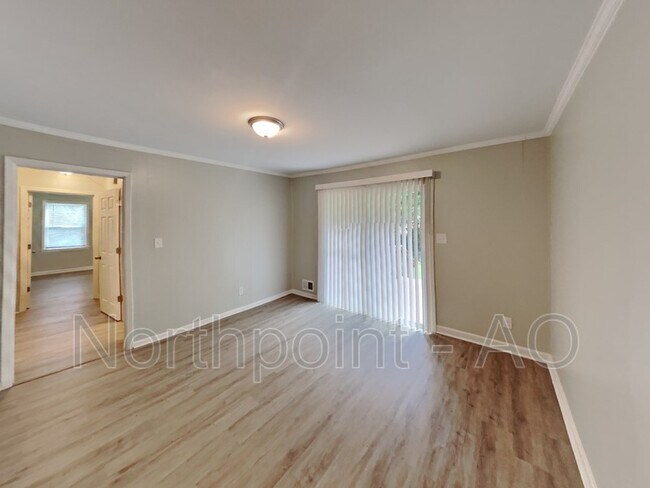 Building Photo - 164 Valley Hill Rd