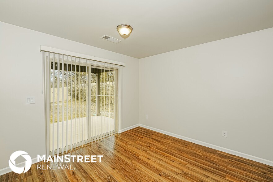 Building Photo - 618 Johnnys Cv