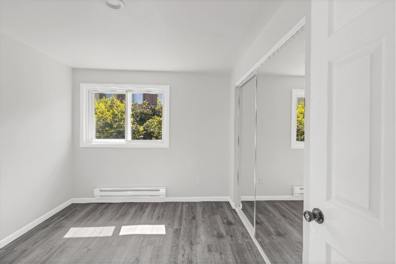 Building Photo - 10607 Des Moines Memorial Dr