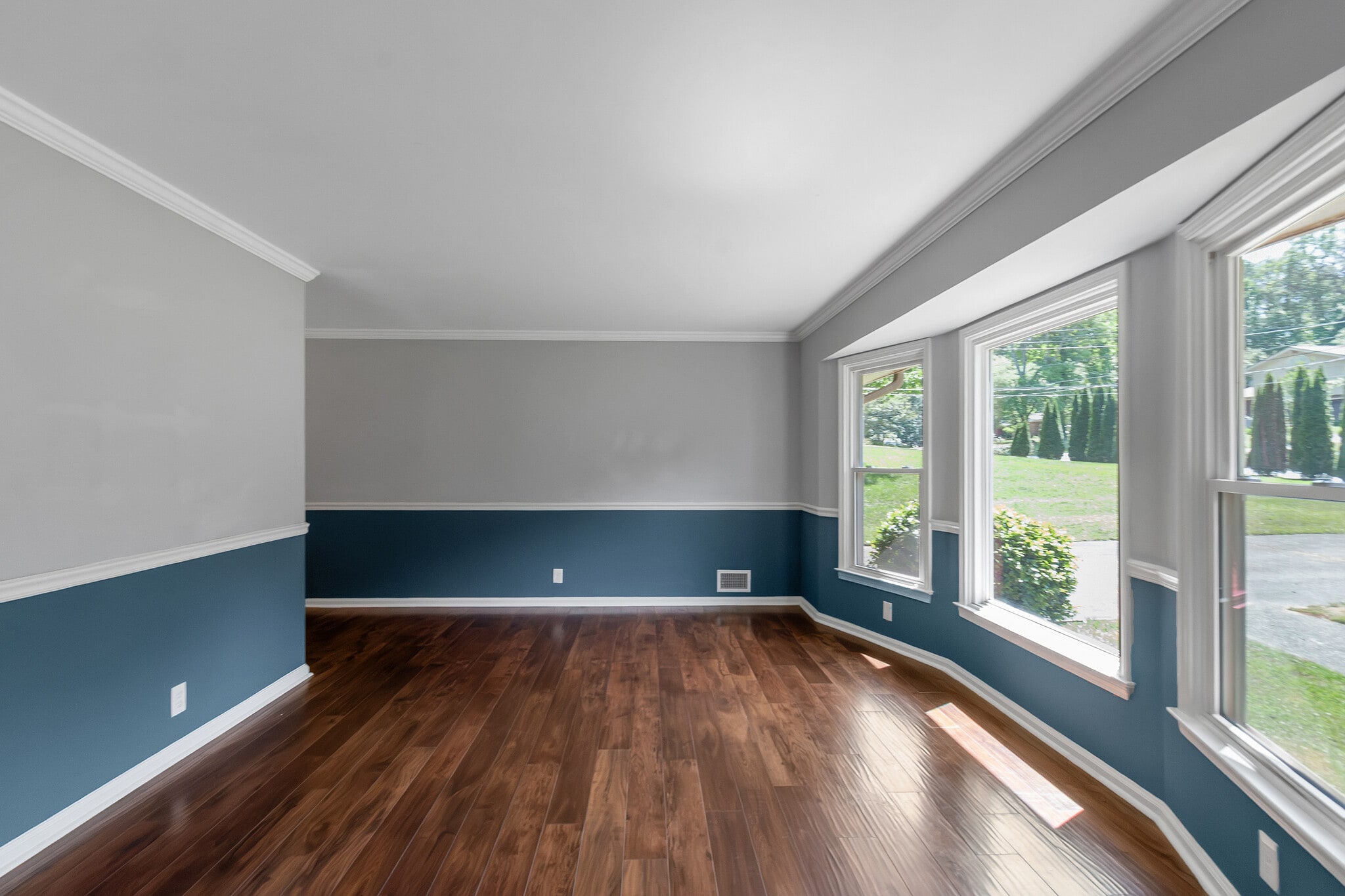 Building Photo - 1871 Cameo Ct