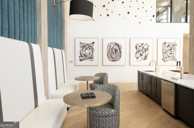 Building Photo - 305 Collins Industrial Way