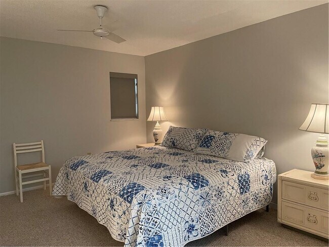 Building Photo - 4629 Poinciana St