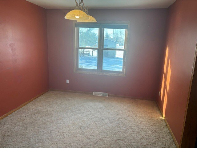 Building Photo - N6188 Shadybrook Ln