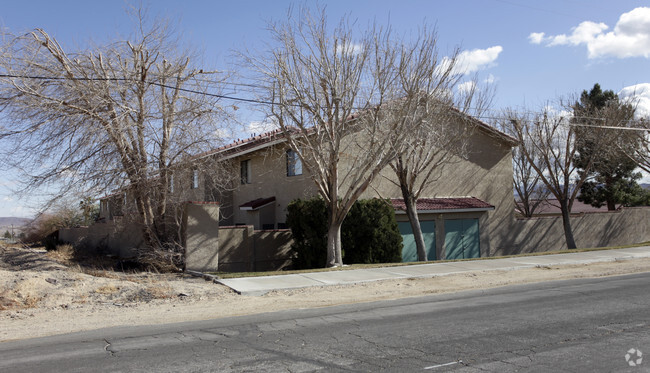 Building Photo - Windridge Apartments