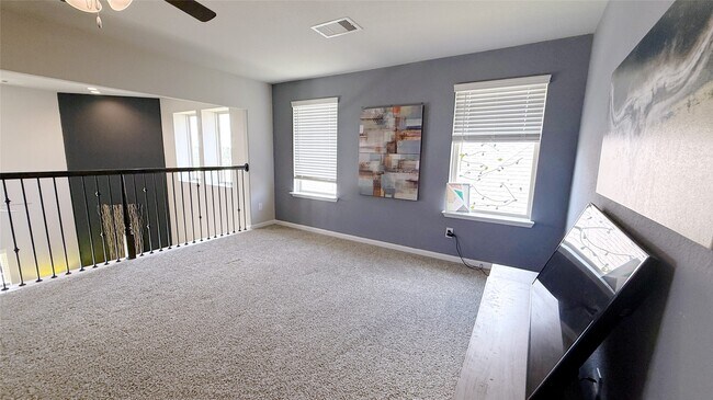 Building Photo - 28726 Pearl Bridge Ln