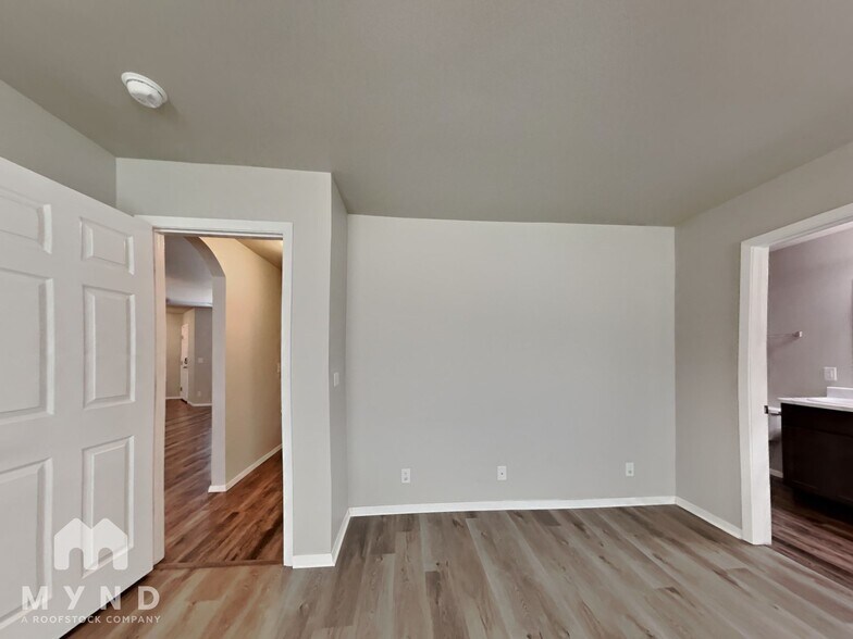 Building Photo - 3631 S 151st E Ave