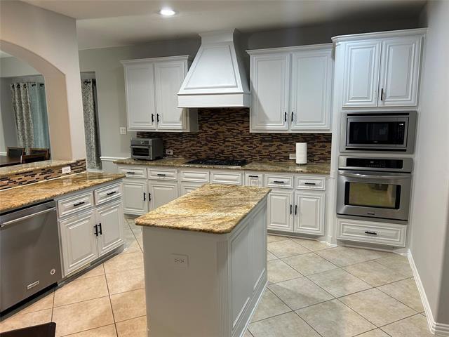 Building Photo - 12435 Honeyflower Dr