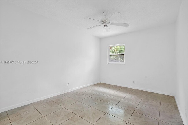 Building Photo - 535 NW 18th St