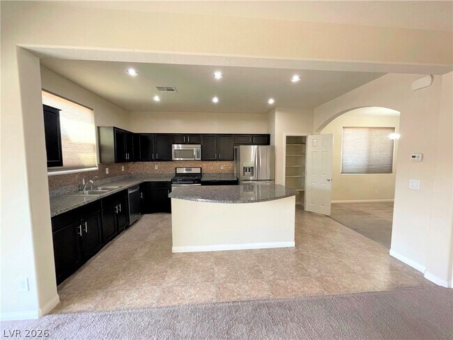 Building Photo - 7063 Claythorn Rd