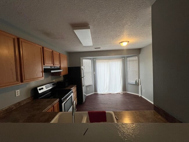 Building Photo - 10709 Gentry Ln SW