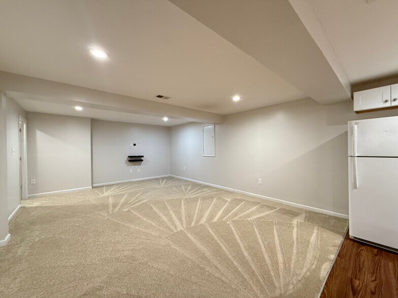 Building Photo - 10962 Stella Ct