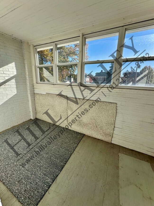 Building Photo - 427 Washington Ave