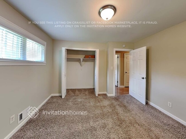 Building Photo - 759 Birchwood Ln SW