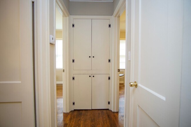 Building Photo - Gorgeous duplex unit on large lot with garage -- NO PETS ALLOWED