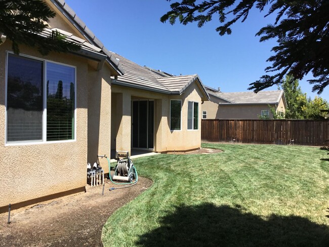 Building Photo - Welcome to Harlan Ranch!!!