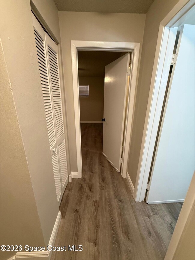 Building Photo - 1425 Croftwood Dr