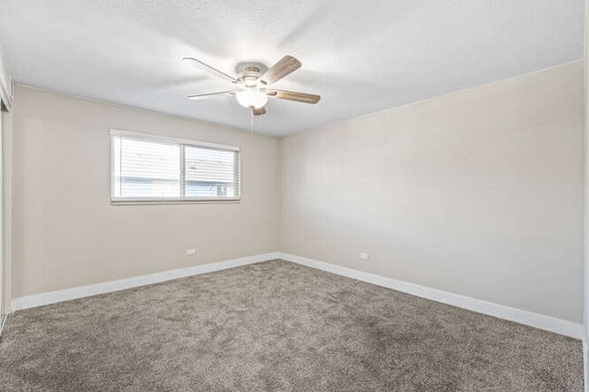 Naturally Lite Bedrooms - Lamar Station