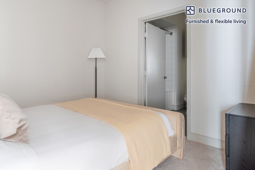 Building Photo - 44758 Old Warm Springs Blvd