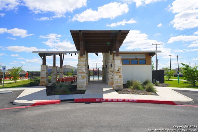 Building Photo - Charming Home Now Available in the Liberte...