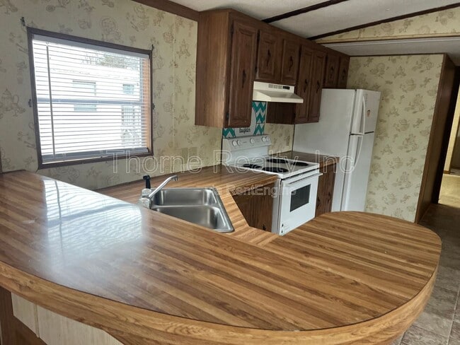 Building Photo - 92 Matts Ln