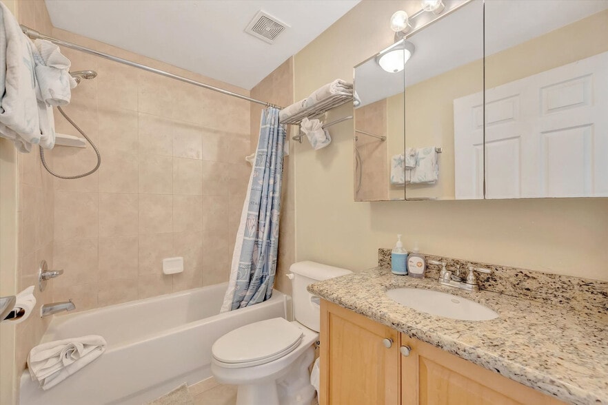 Building Photo - 8800 Bay Pines Blvd