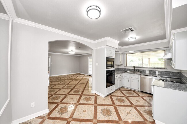Building Photo - 10206 Catlett Ln